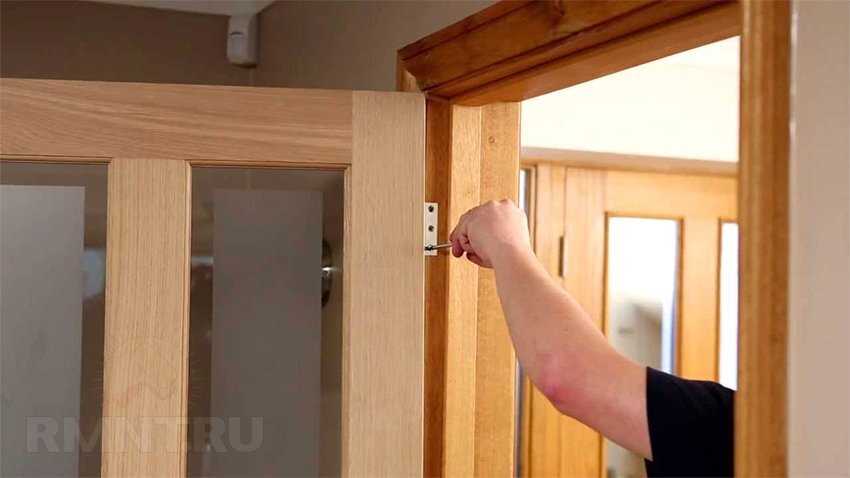 Демонтаж дверей: как выполнить работу без повреждений